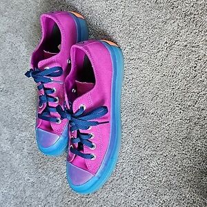 Converse CTAS CX purple low tops